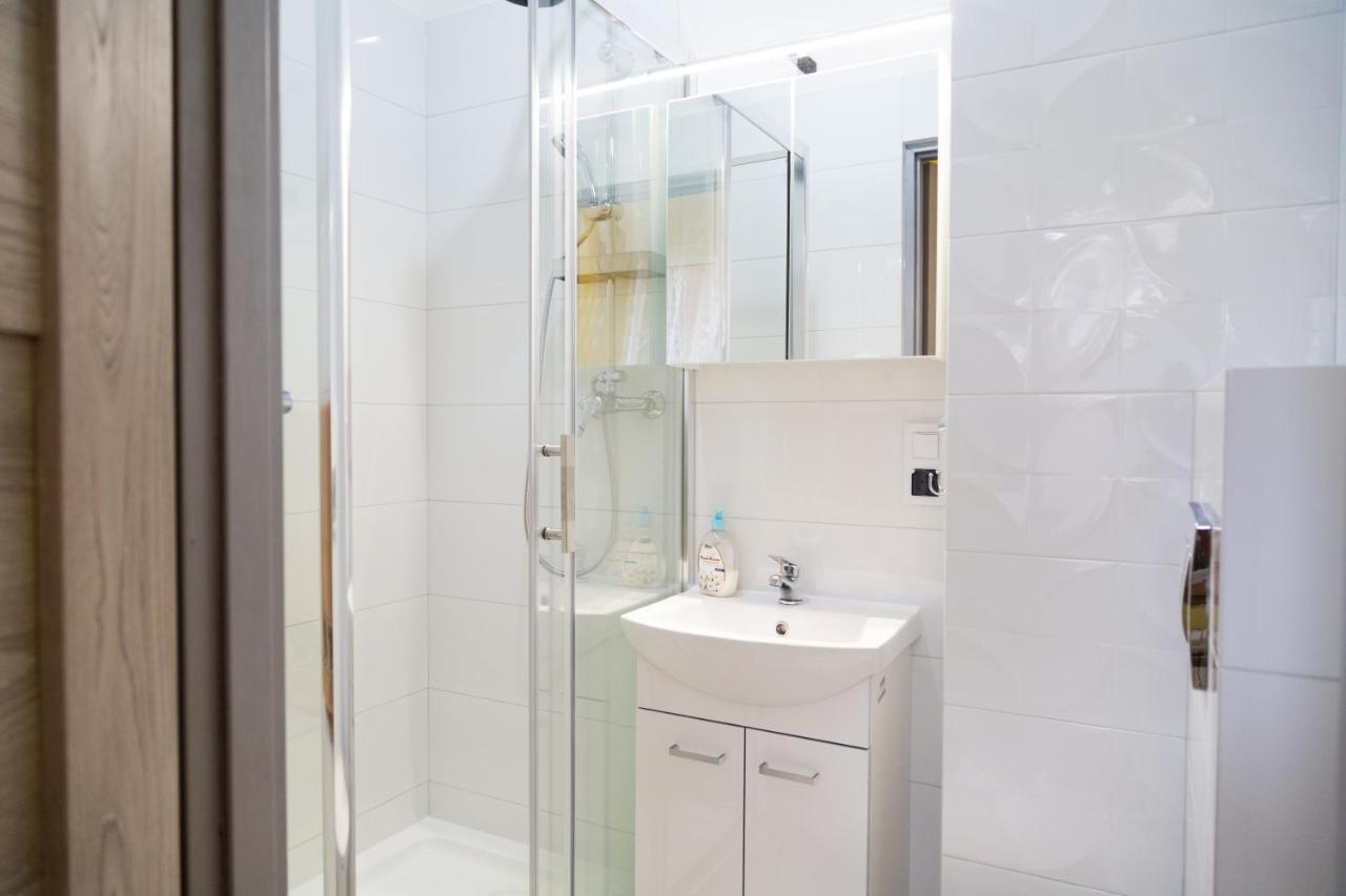 Apartament Przy Rynku Ostrowiec Świętokrzyski エクステリア 写真