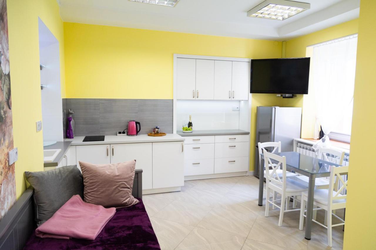 Apartament Przy Rynku Ostrowiec Świętokrzyski エクステリア 写真